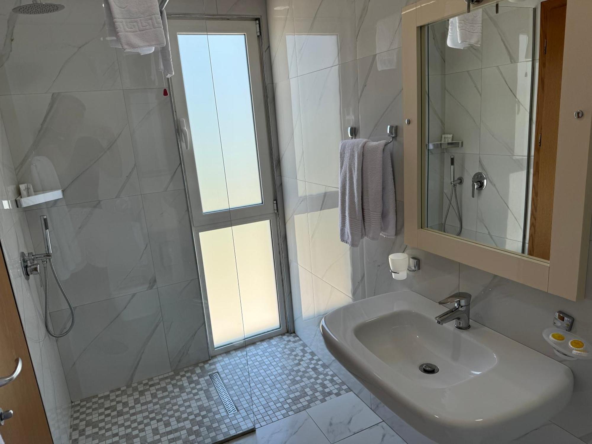 Resort Nord Park Fushe-Kruje Exterior photo